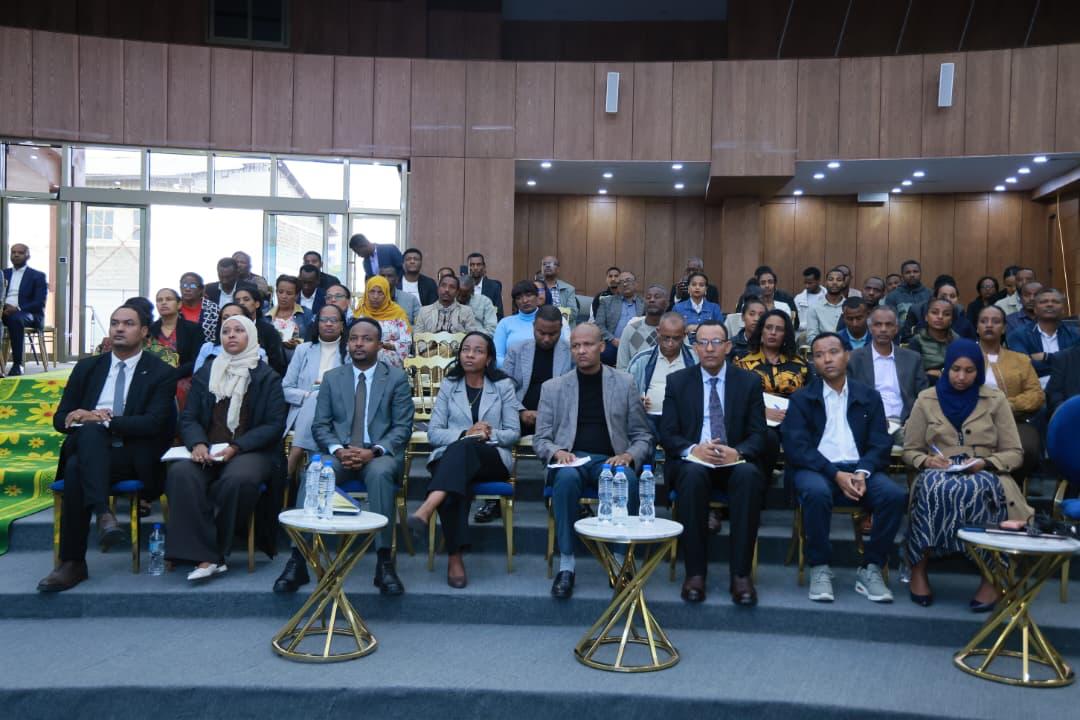 በመደመር እይታ የሰብአዊ ድጋፍና የሉዓላዊነት እምርታ ላይ ያተኮረ የአመራሮች ሥልጠና ተሰጠ።